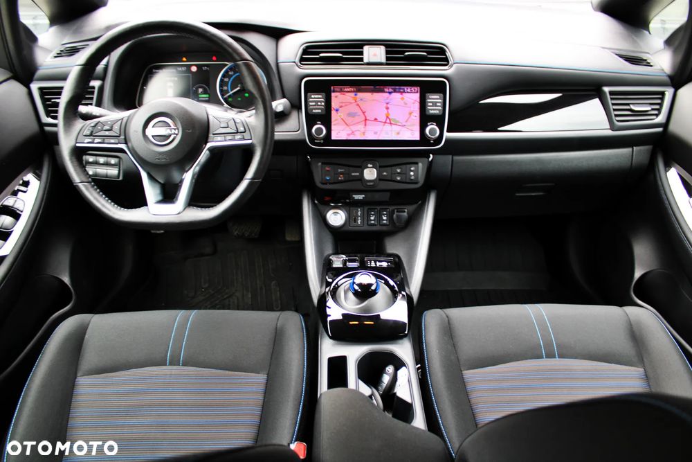 Nissan Leaf 40kWh N-Connecta - 8