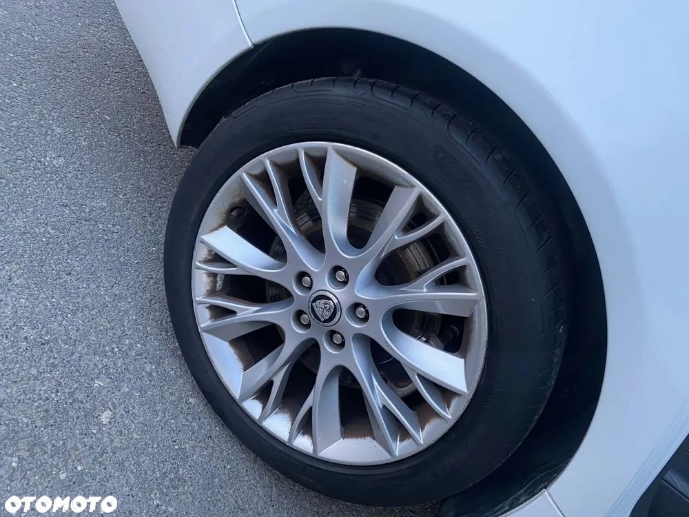 Jaguar XF 3.0 V6 D Luxury - 18