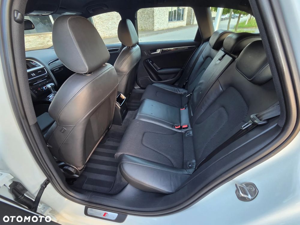 Audi A4 Avant 2.0 TDI DPF clean diesel quattro S tronic S line Sportpaket - 21