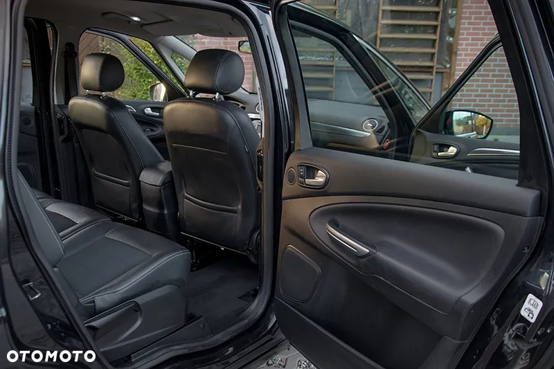 Ford S-Max 2.0 FF Titanium - 17