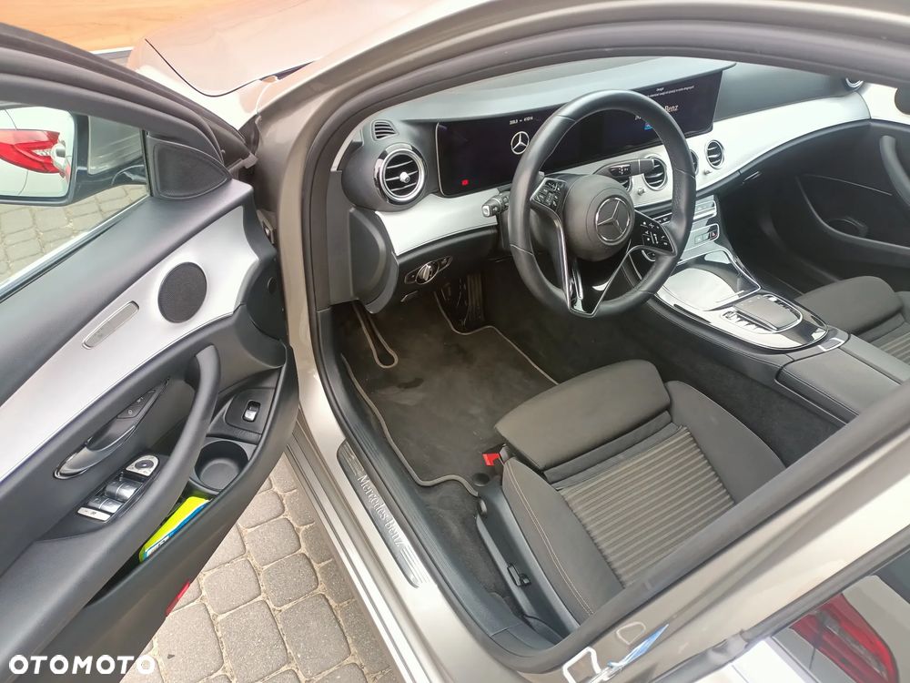 Mercedes-Benz Klasa E - 8