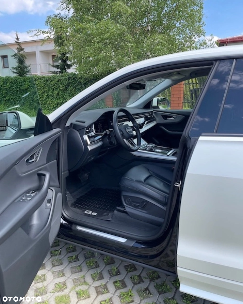 Audi Q8 - 9