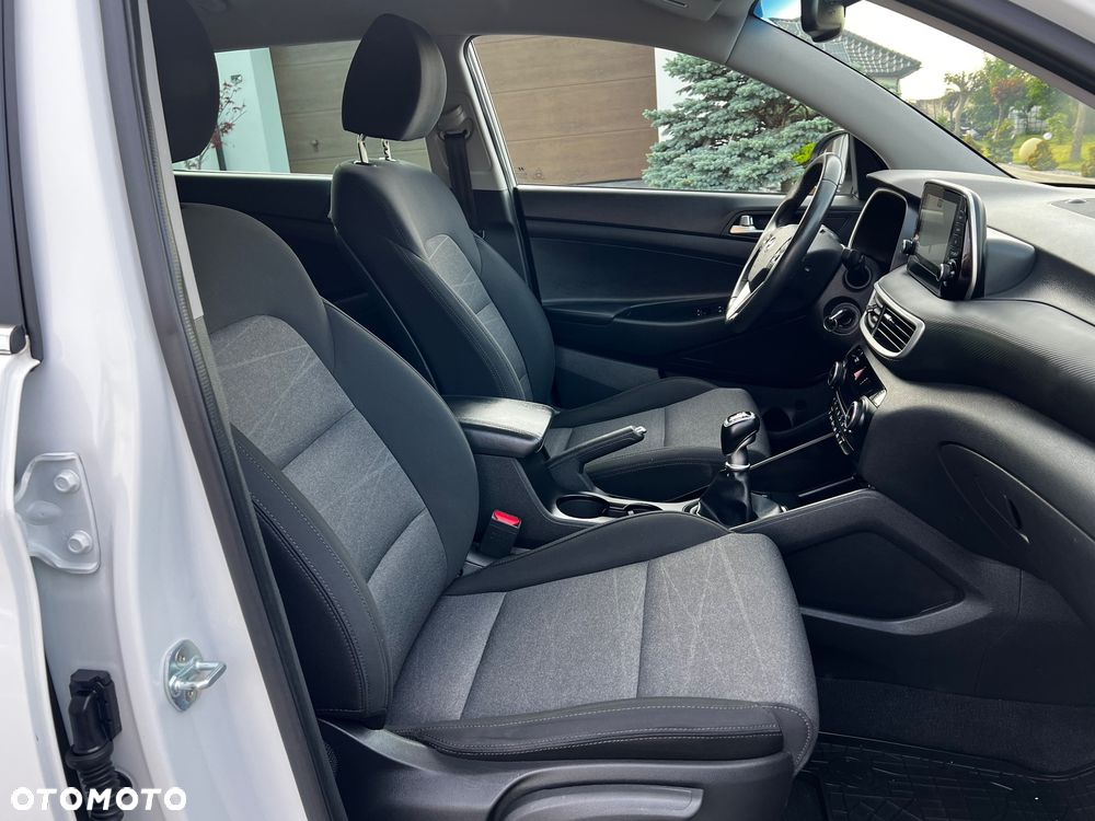 Hyundai Tucson blue 1.6 GDi 2WD Navi - 32