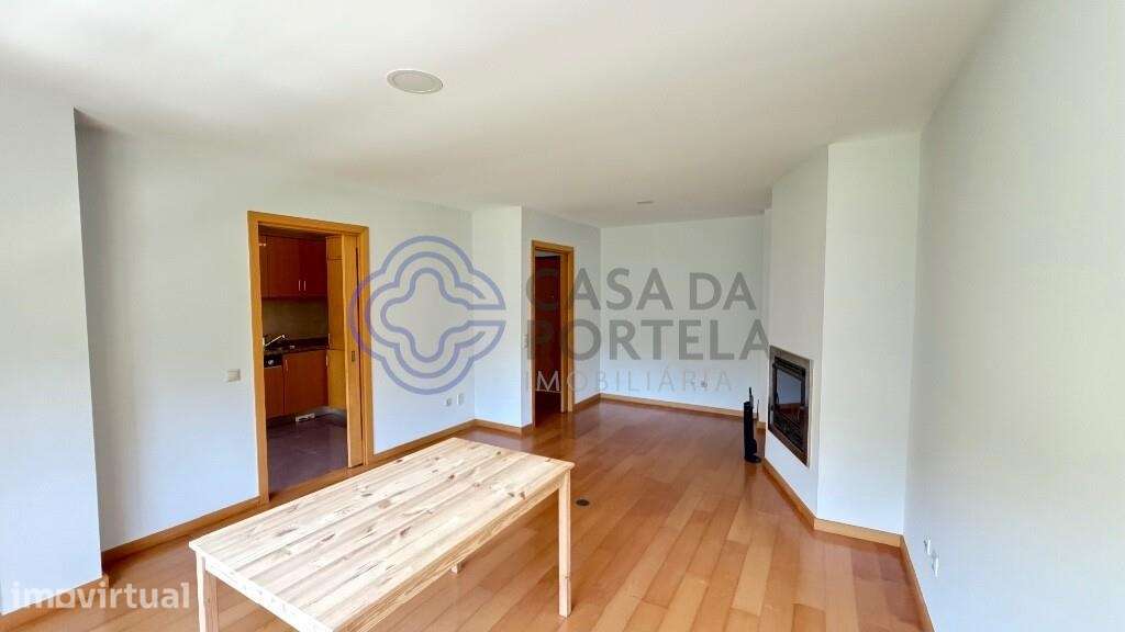 Apartamento T2 com Varanda, Suite e Cozinha Equipada a 2min do centro - Grande imagem: 3/20