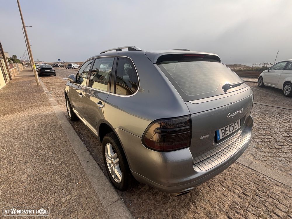 Porsche Cayenne S Tiptronic - 4