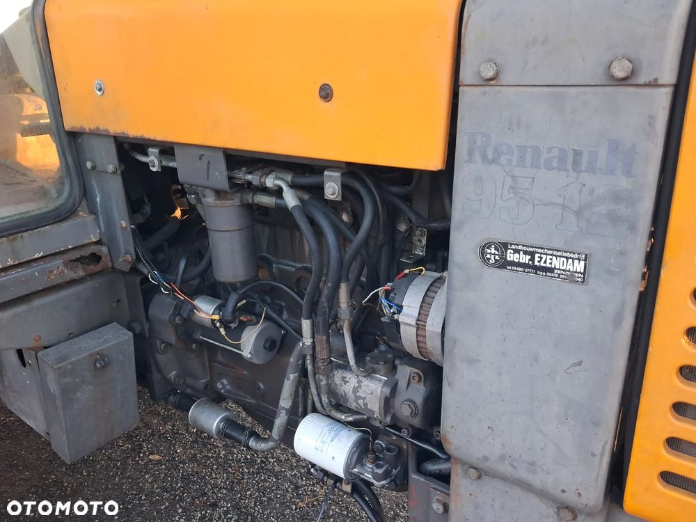 Renault 95-12 TX. - 13
