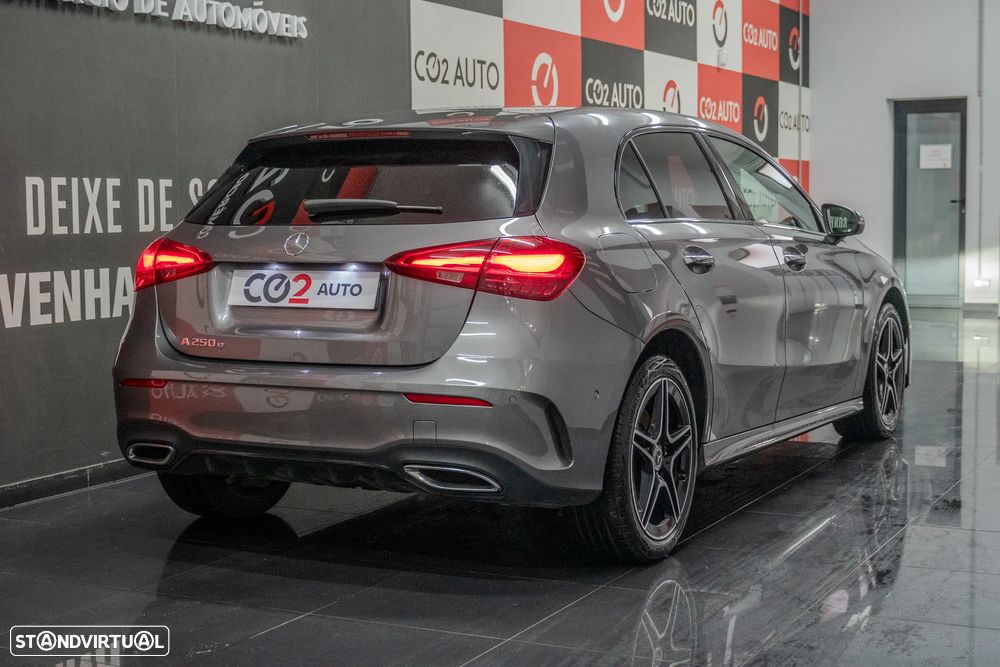 Mercedes-Benz A 250 e AMG Line - 5