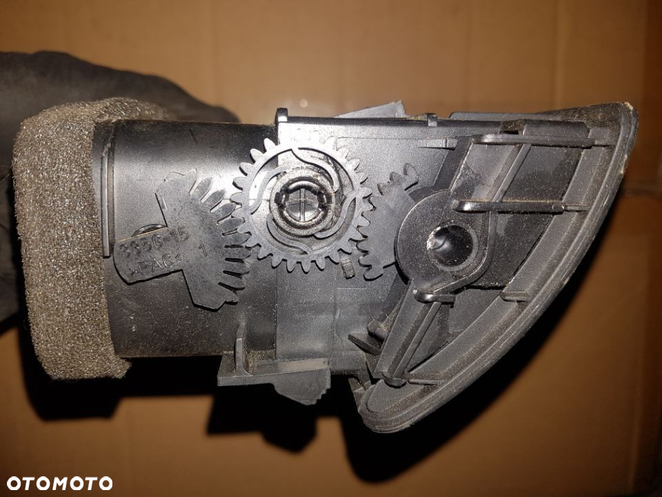Kratka nawiewu środkowa przód bmw e39 - 6