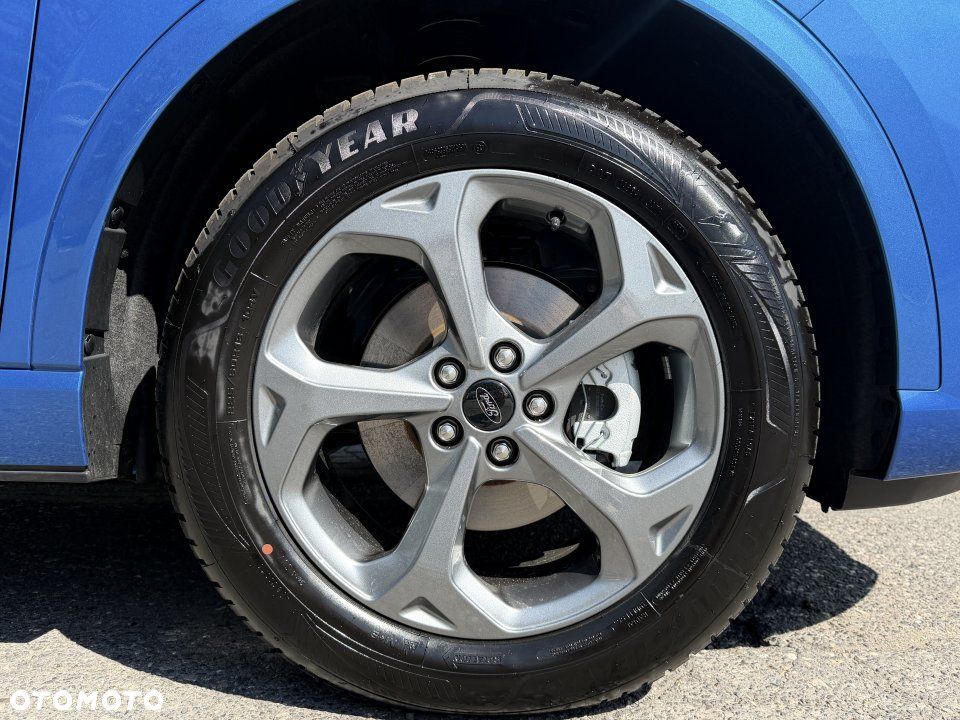 Ford Kuga - 9