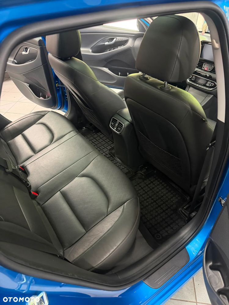 Hyundai i30 1.4 T-GDI Premiere Luxury - 11