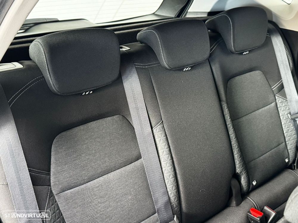 Renault Captur 1.6 E-Tech Full Hybrid Techno - 16