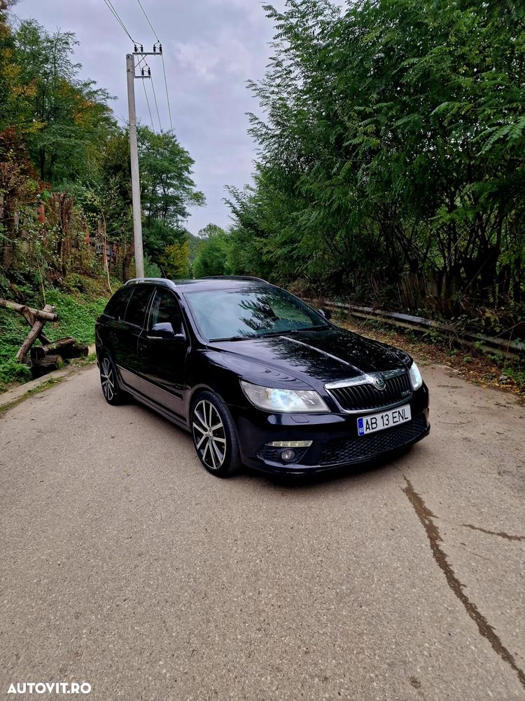 Skoda Octavia Combi 2.0 TDI CR DPF RS - 18