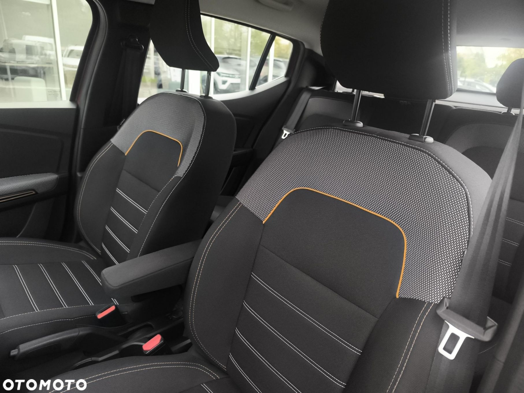Dacia Sandero 1.0 TCe Comfort CVT - 8