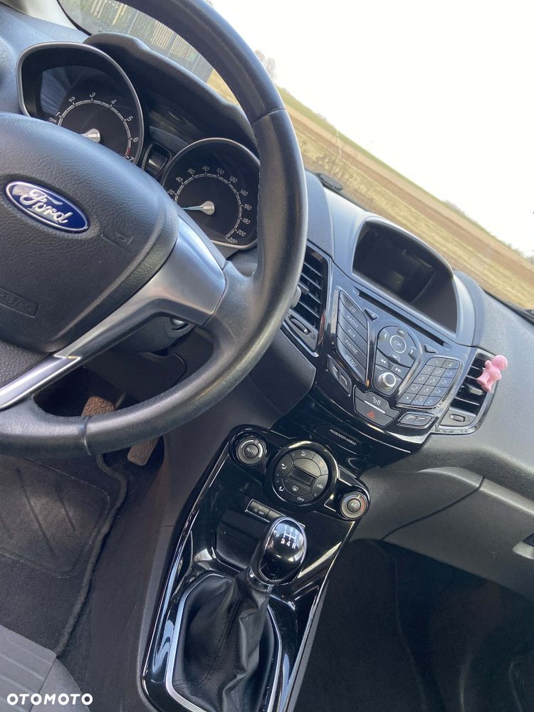 Ford Fiesta - 6