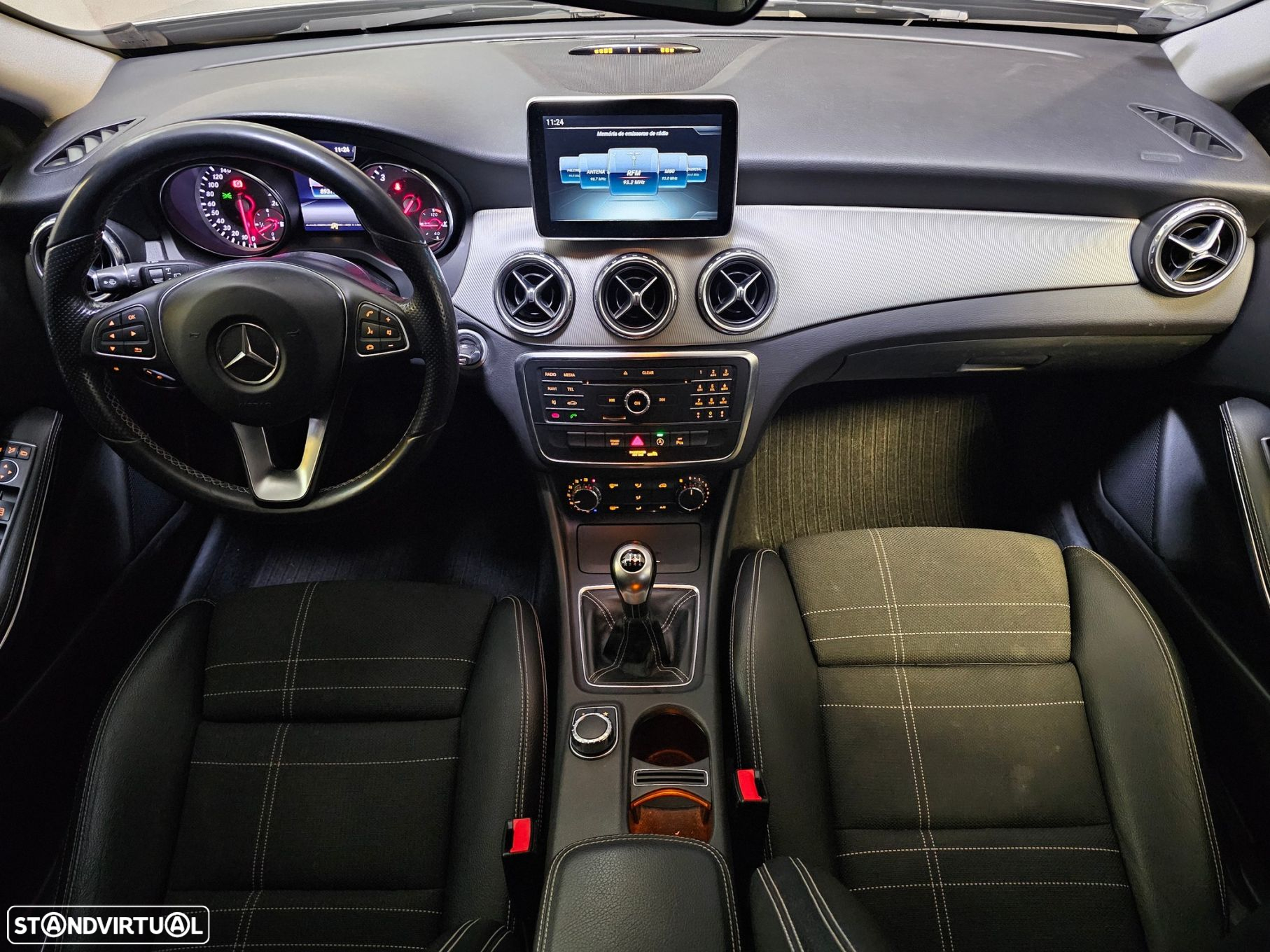 Mercedes-Benz GLA 180 CDi Urban - 27