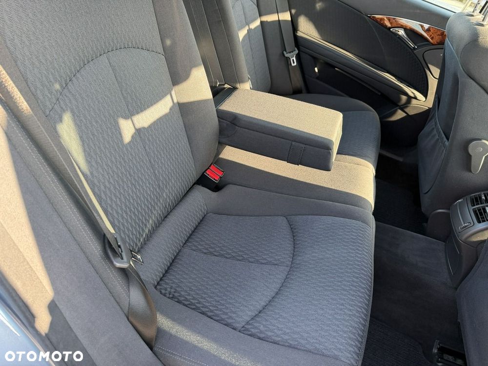 Mercedes-Benz Klasa E 200 Kompressor Automatik Elegance - 18