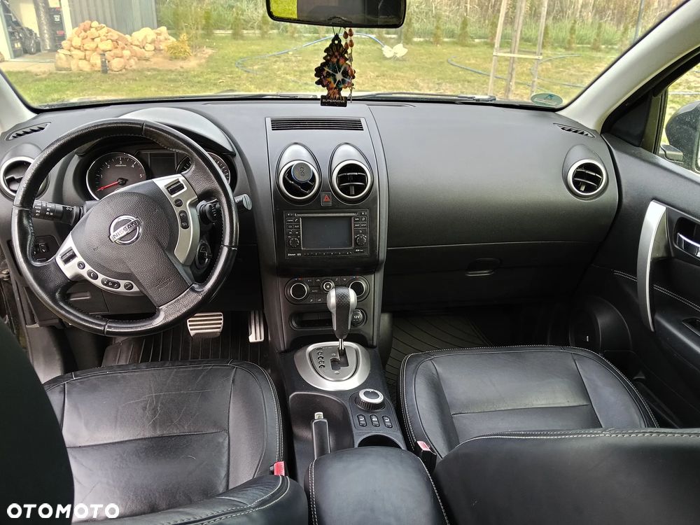 Nissan Qashqai - 11