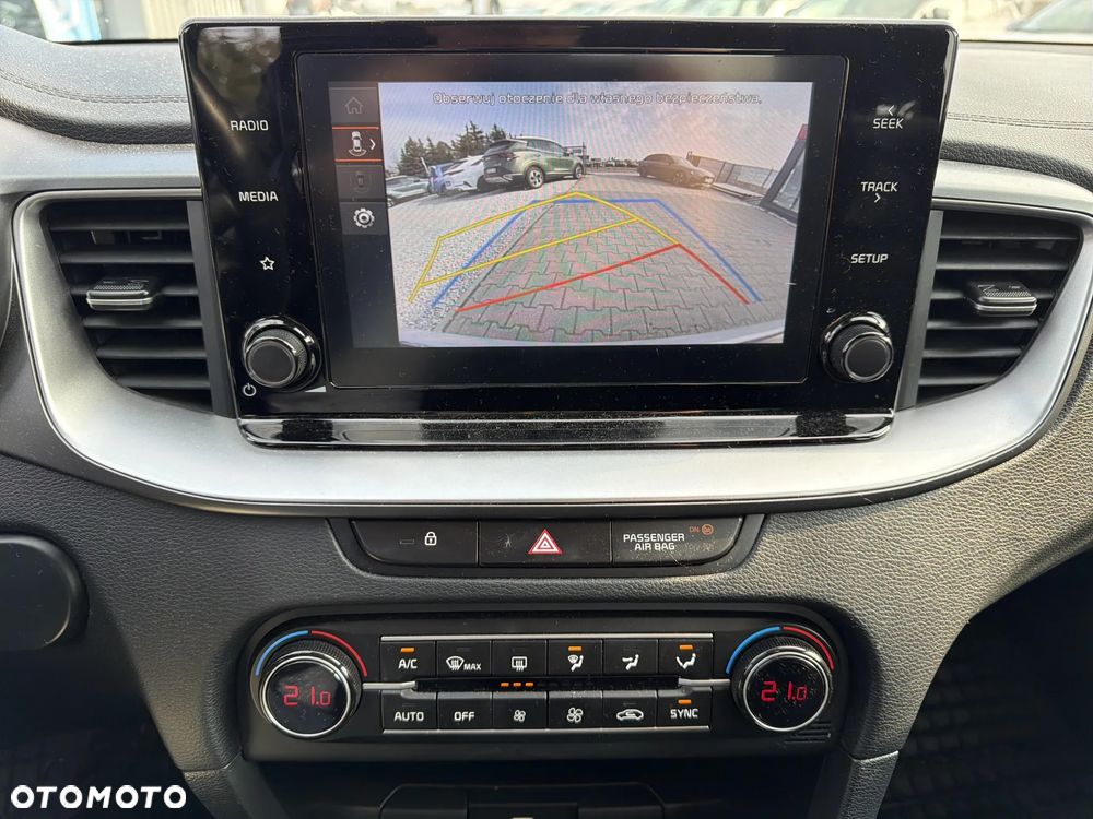 Kia Ceed 1.5 T-GDI M DCT - 25
