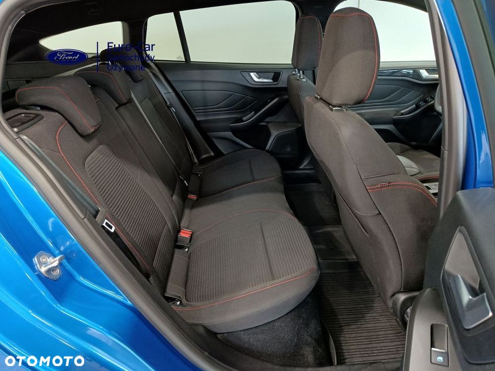 Ford Focus 1.0 EcoBoost mHEV ST-Line X - 12