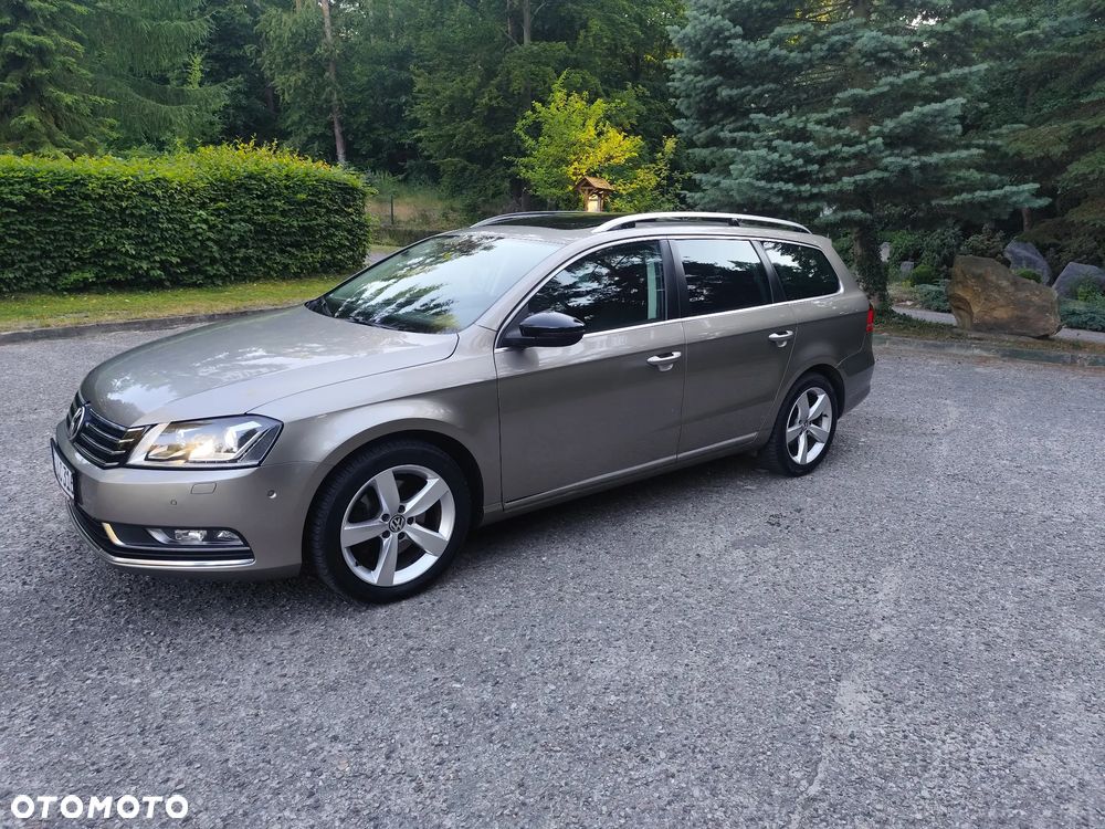 Volkswagen Passat 2.0 TDI DPF BlueMotion Technology Highline - 26