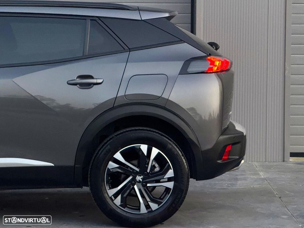 Peugeot 2008 1.2 PureTech Allure EAT8 - 31