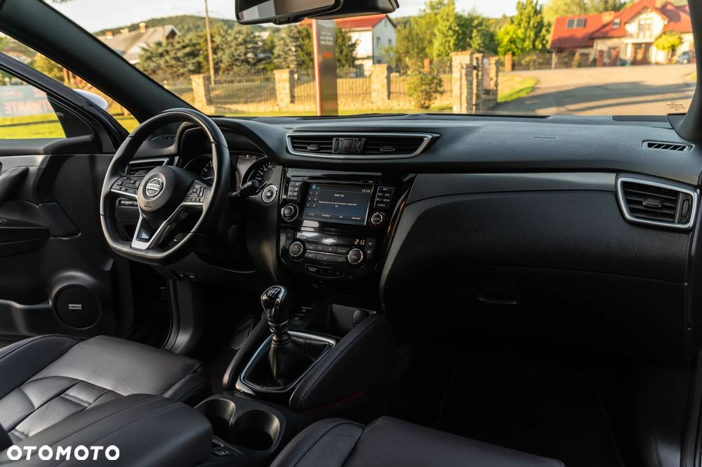Nissan Qashqai 1.2 DIG-T Tekna - 26