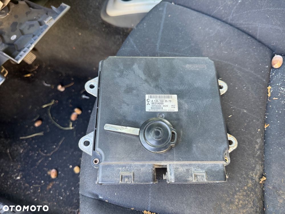 SMART FORFOUR 454 1.5 Automat KOMPUTER STEROWNIKA SILNIKA ZESTAW ROZRUCHOWY MITSUBISHI COLT A1351503579 8631A099 - 2