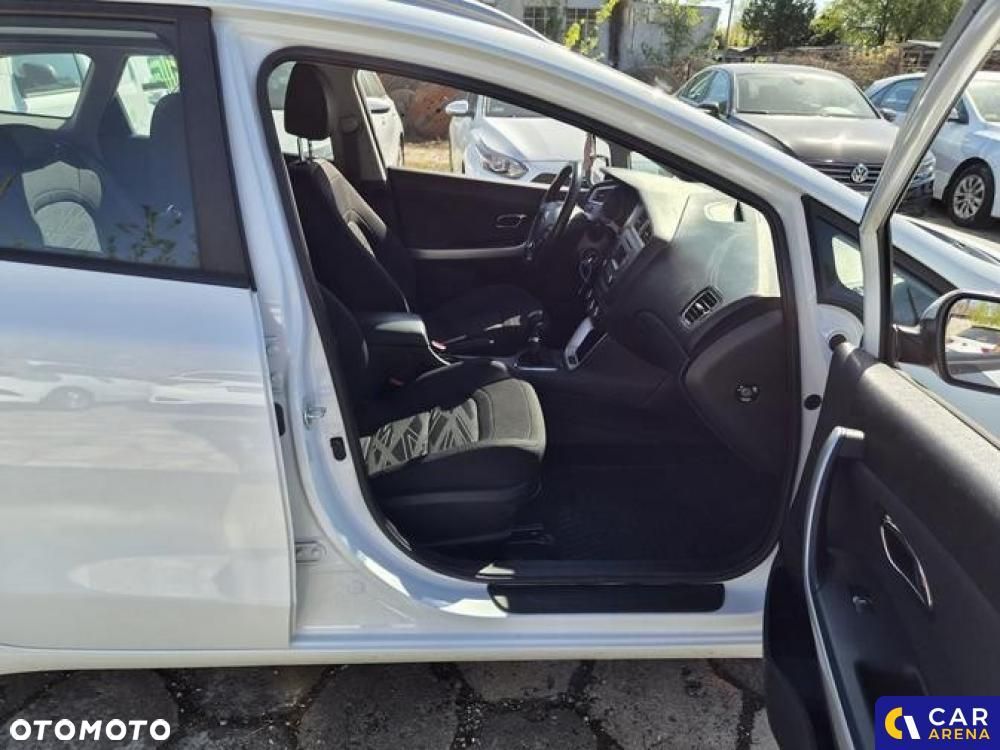 Kia Ceed - 34
