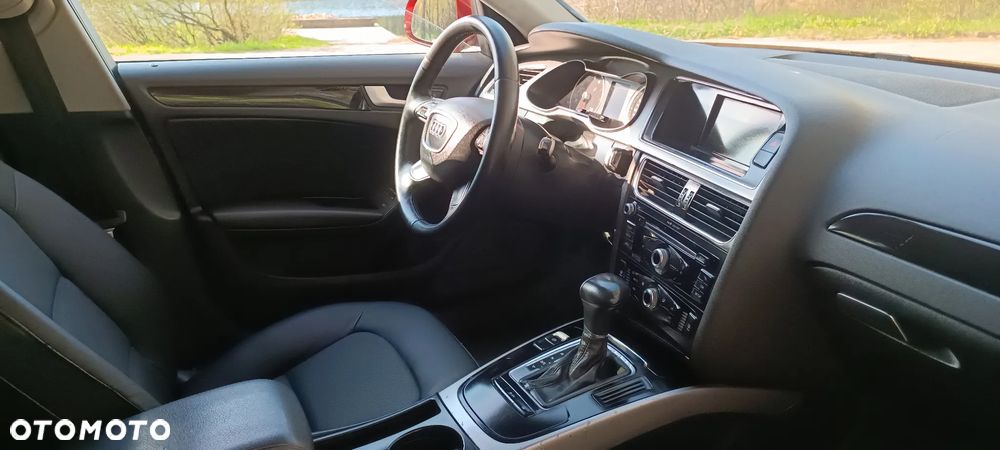 Audi A4 Limousine - 6
