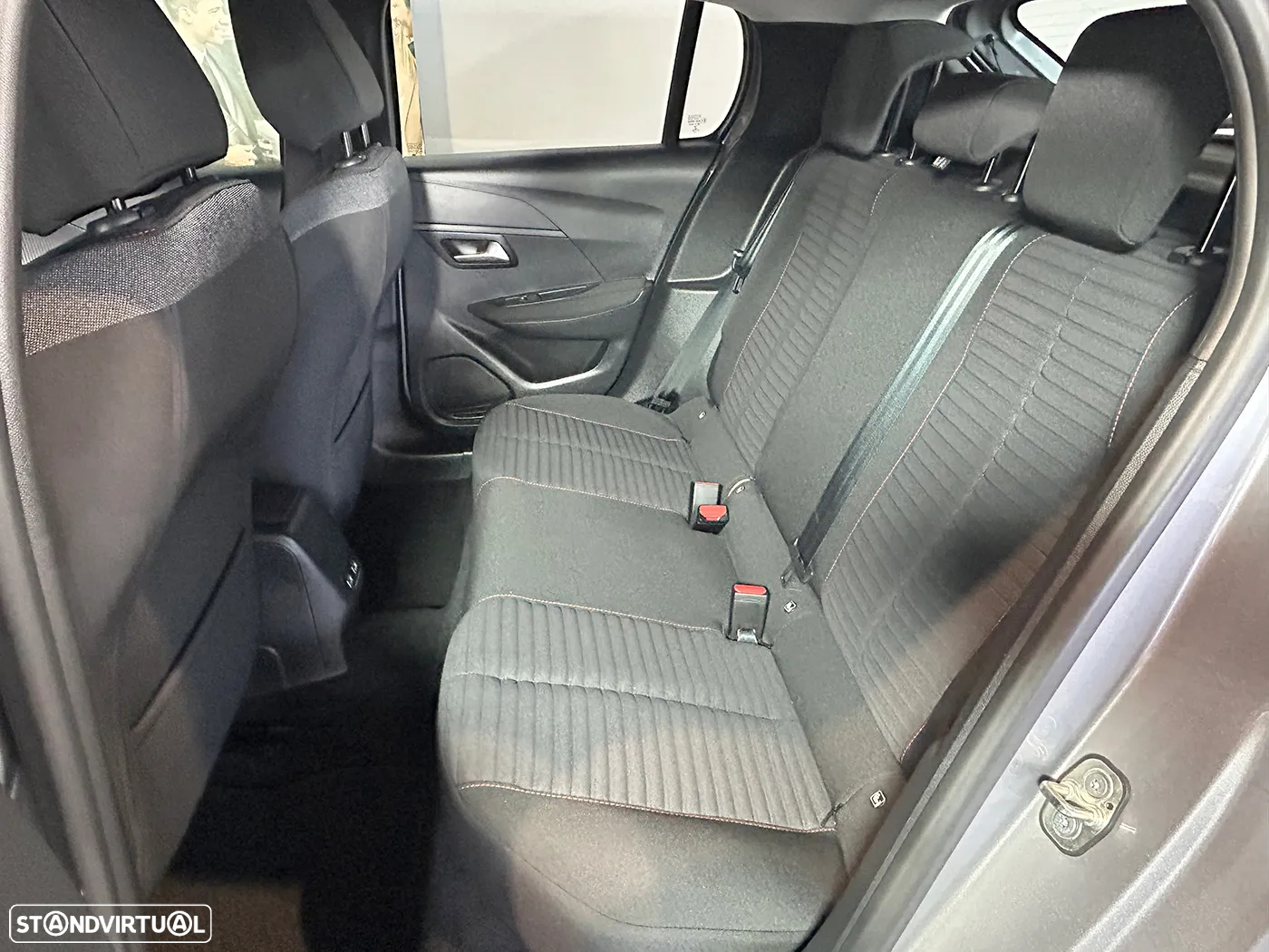 Peugeot e-208 50 kWh Active Pack - 17