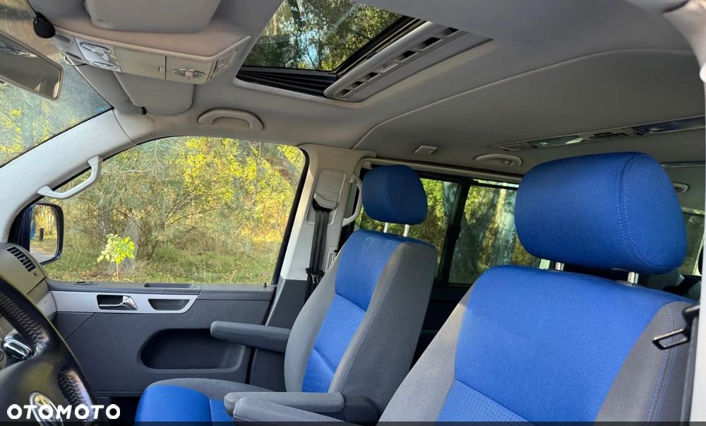 Volkswagen Multivan - 7