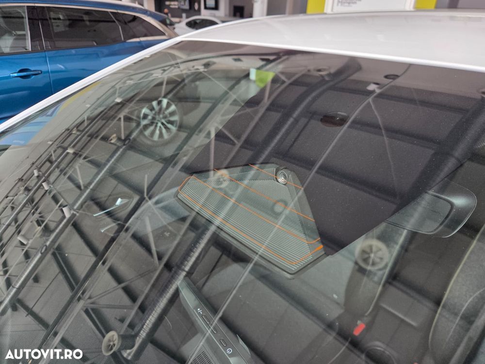 RENAULT Symbioz 2026 — imagine 18