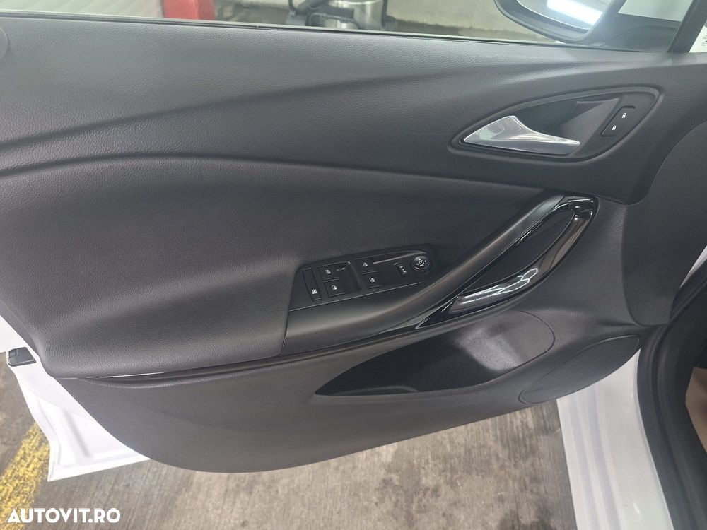 Opel Astra 1.5 D Start/Stop Elegance - 26