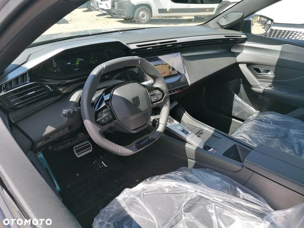 Peugeot 408 1.2 PureTech mHEV GT Exclusive S&S e-DSC6 - 8