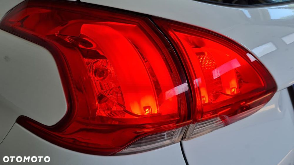 Peugeot 2008 1.2 VTi/Pure Tech Access - 23