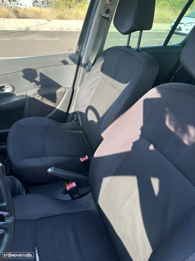 Renault Clio 1.2 TCE Dynamique S - 11