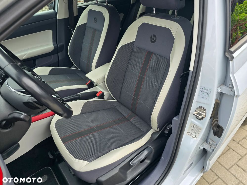 Volkswagen Polo - 12