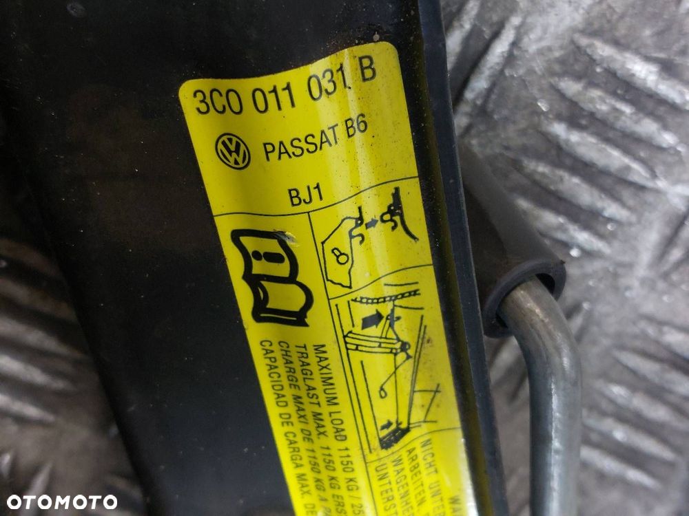 LEWAREK PODNOŚNIK SAMOCHODOWY WKŁAD UCHO PASSAT B6 3C0011031B - 7