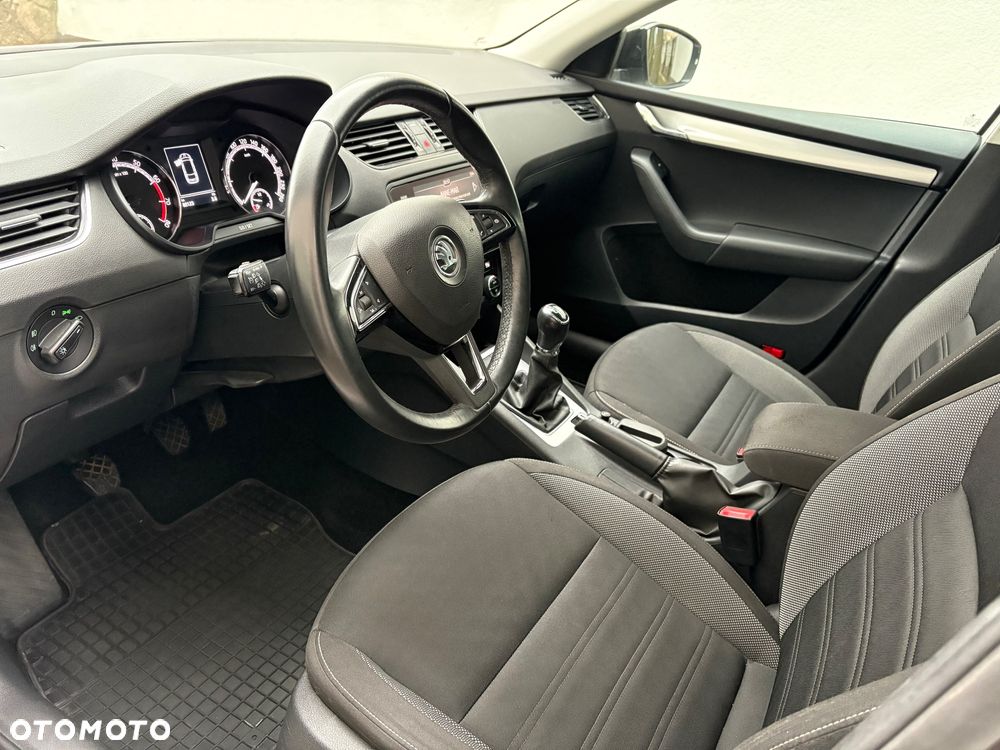 Skoda Octavia 1.4 TSI Ambition - 5