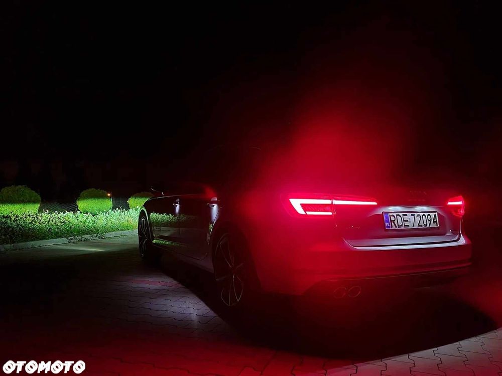 Audi A4 Avant 2.0 TDI S tronic quattro - 13