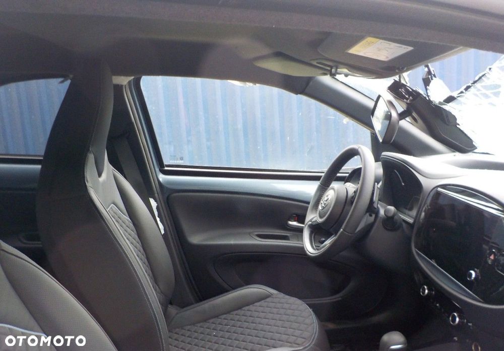 Toyota Aygo X - 16
