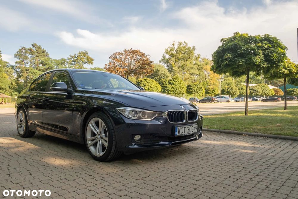 BMW Seria 3 320d Efficient Dynamic Edition - 4