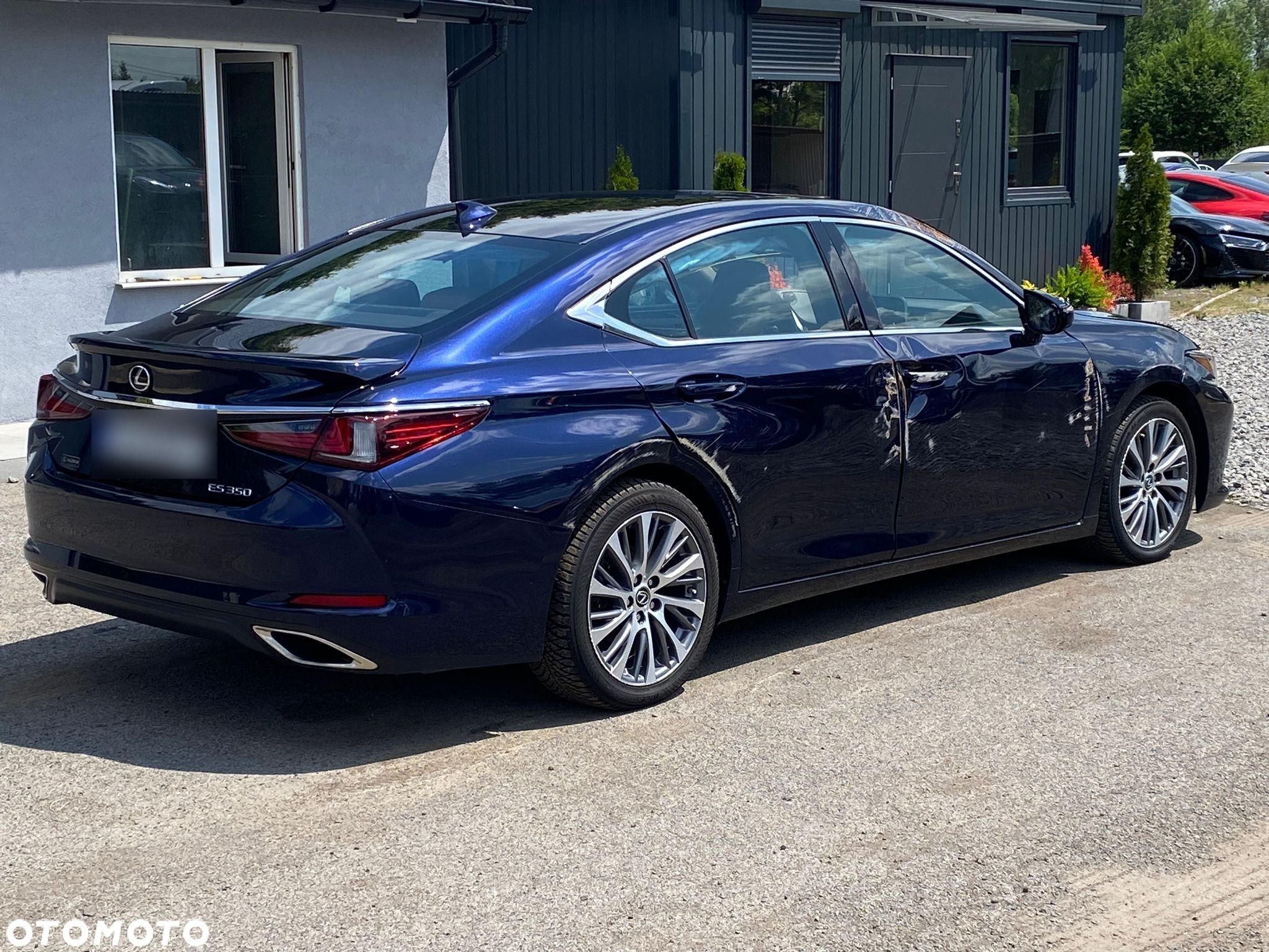 Lexus ES - 1