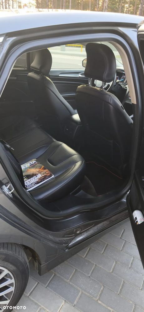 Ford Fusion - 7