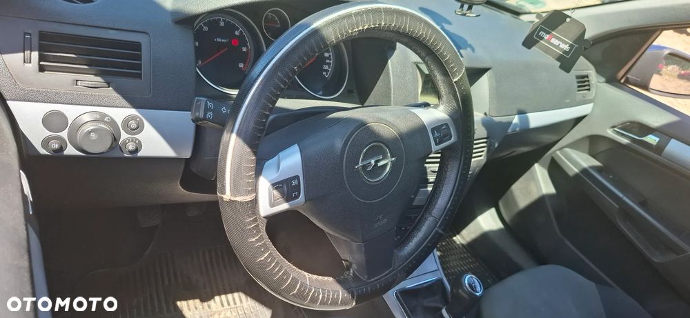 Opel Astra H 1,7 CDTI  Z 17 DTH na części - 7