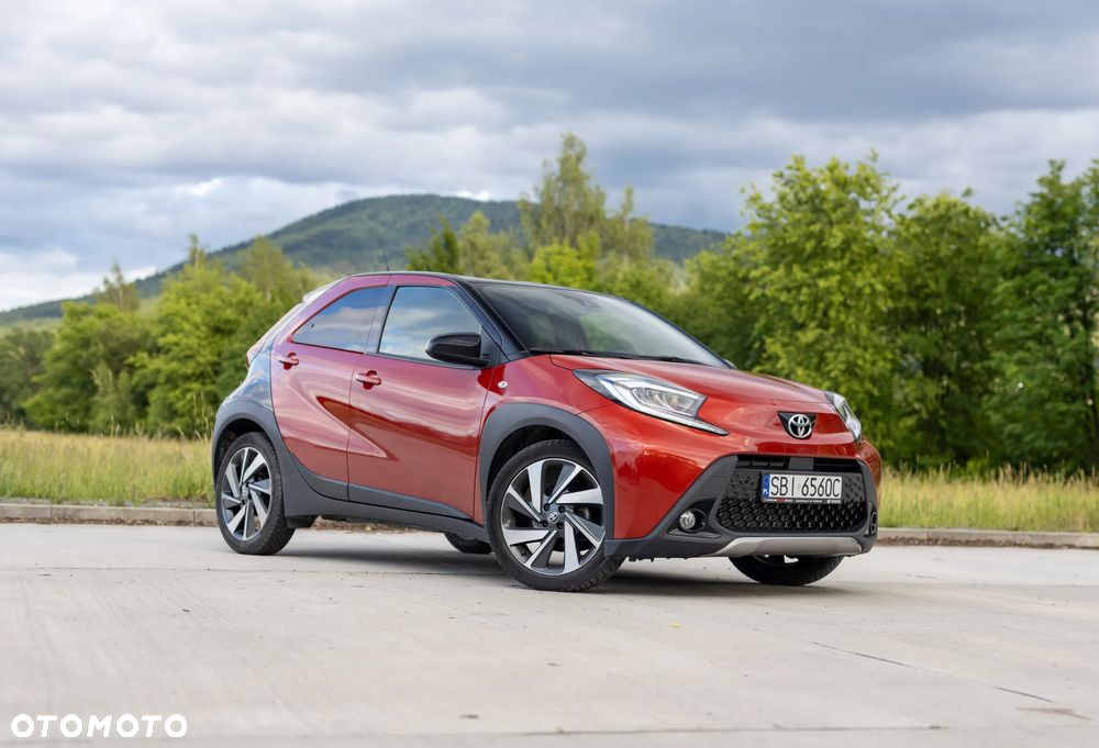 Toyota Aygo 1.0 VVT-i Color Edition - 1