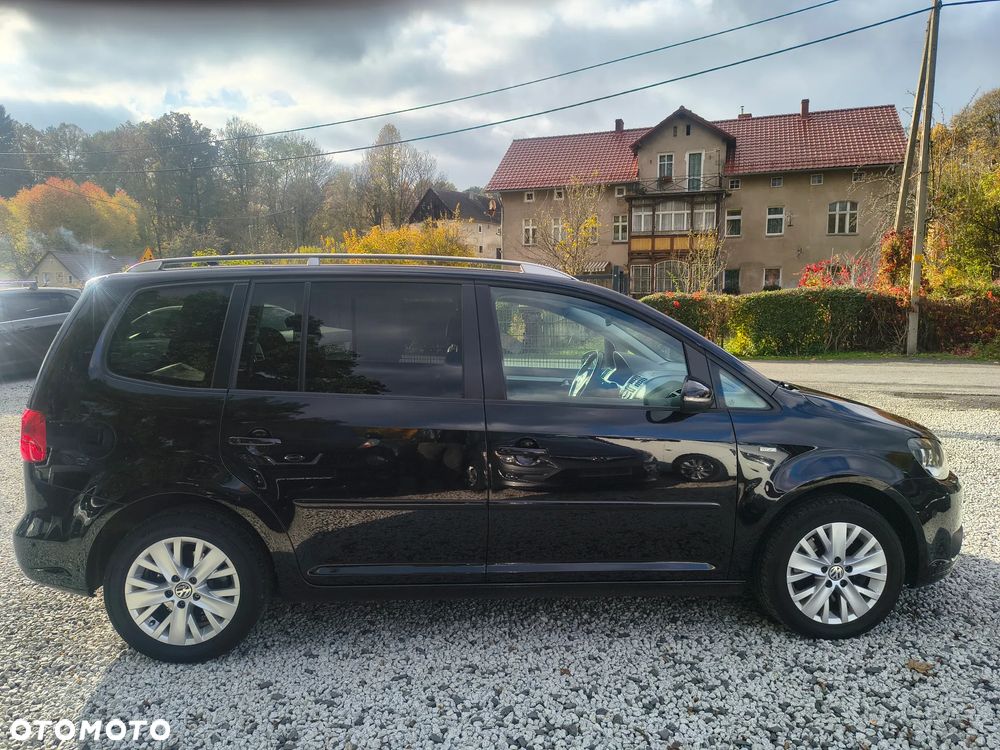 Volkswagen Touran 2013 photo 4
