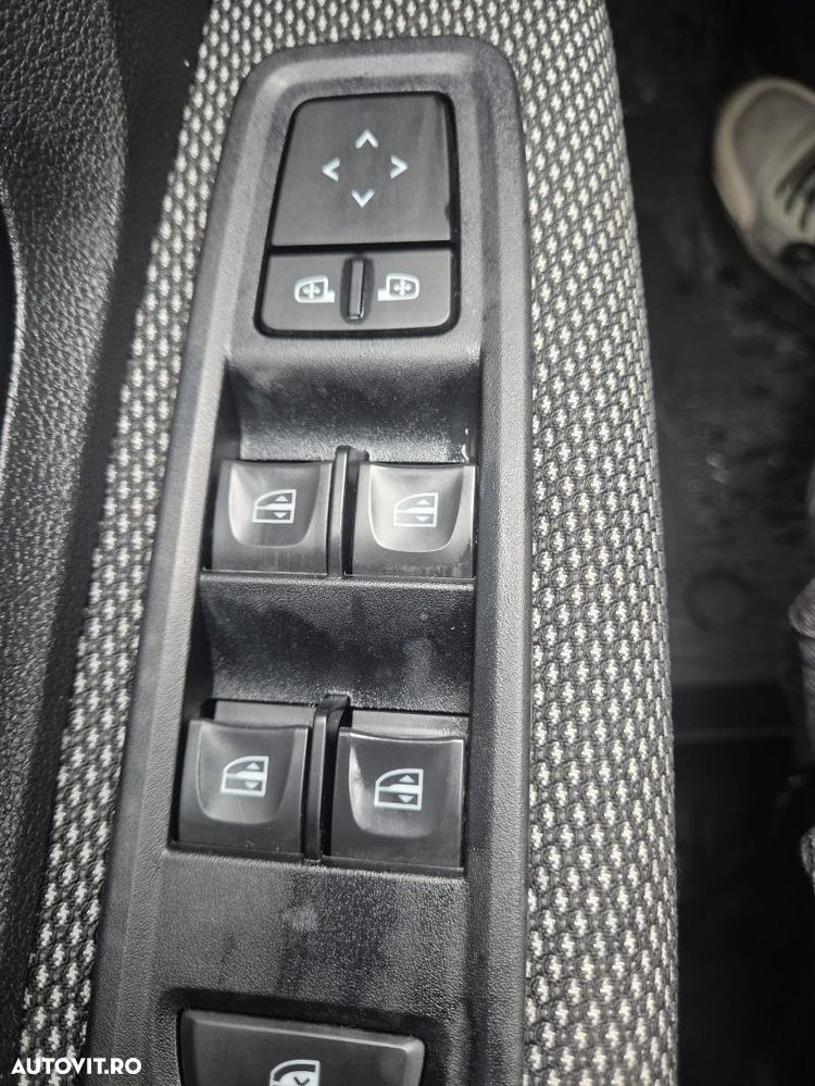 Dacia Sandero - 24