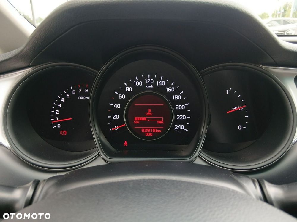 Kia Ceed 1.6 GDI Smart Plus - 30