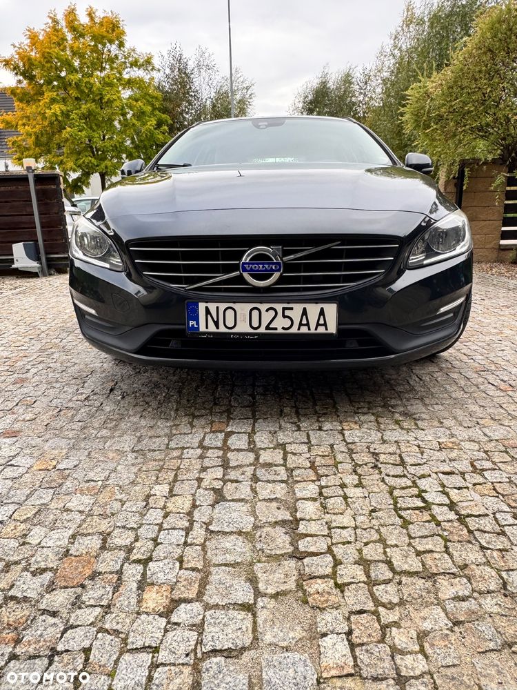 Volvo V60 2017 photo 2